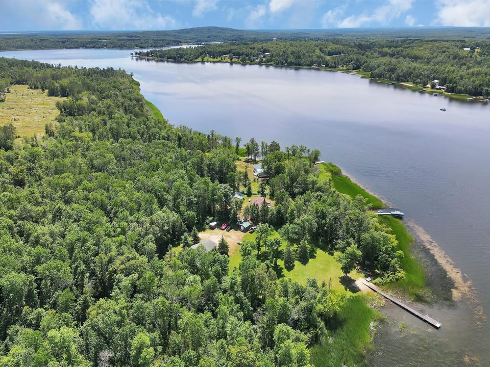 Bird's eye view, Lake view