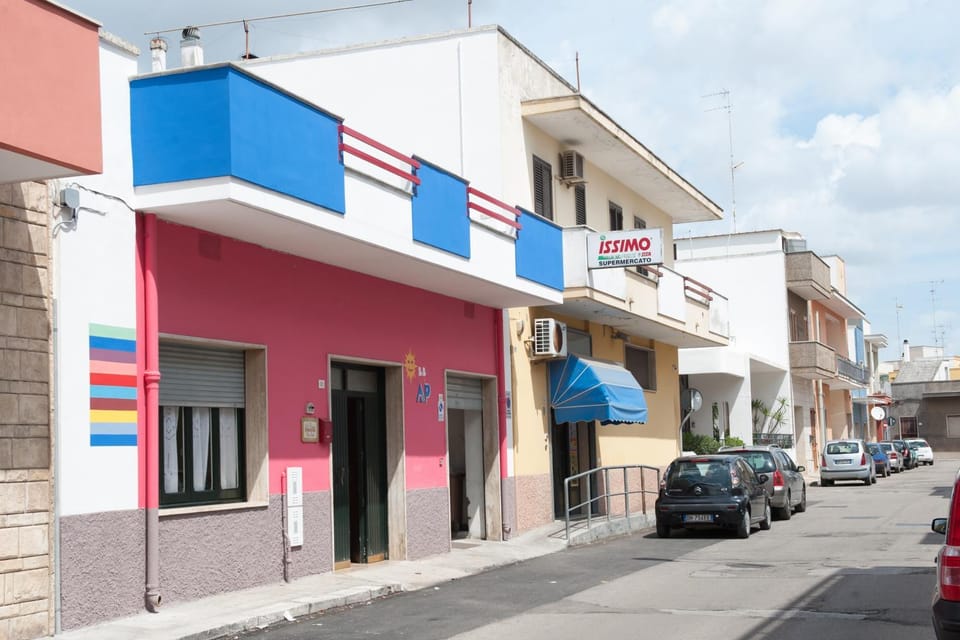 Facade/entrance