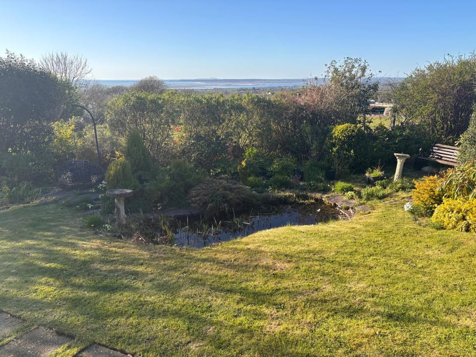 Garden, Sea view