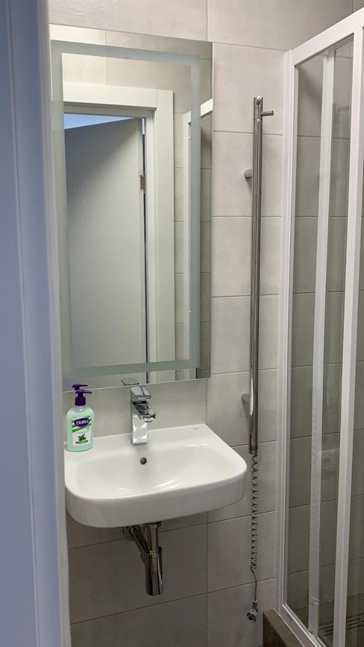 Г.Днепр пр Кирова Поля 110 Апартаменты Apartment in Dnipro