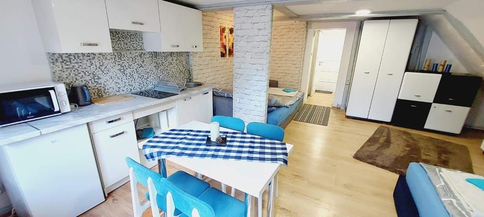 Słoneczny apartament Apartment in Lower Silesian Voivodeship