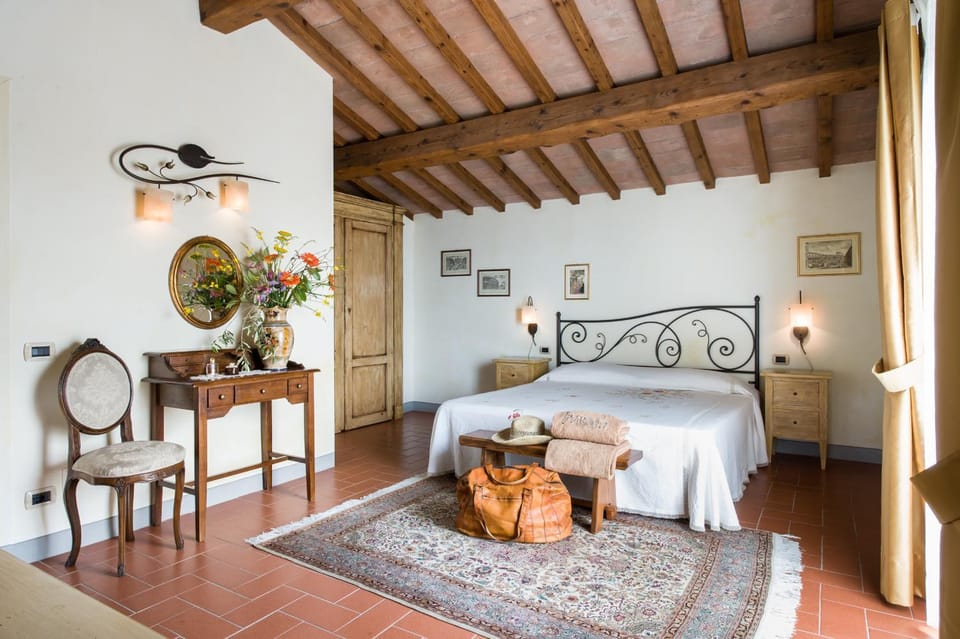Fattoria Pogni Farm Stay in Tuscany