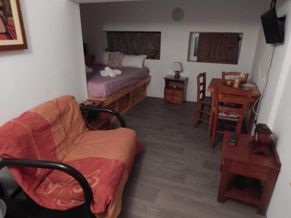 Erini Room Loft Apartment in Kissamos