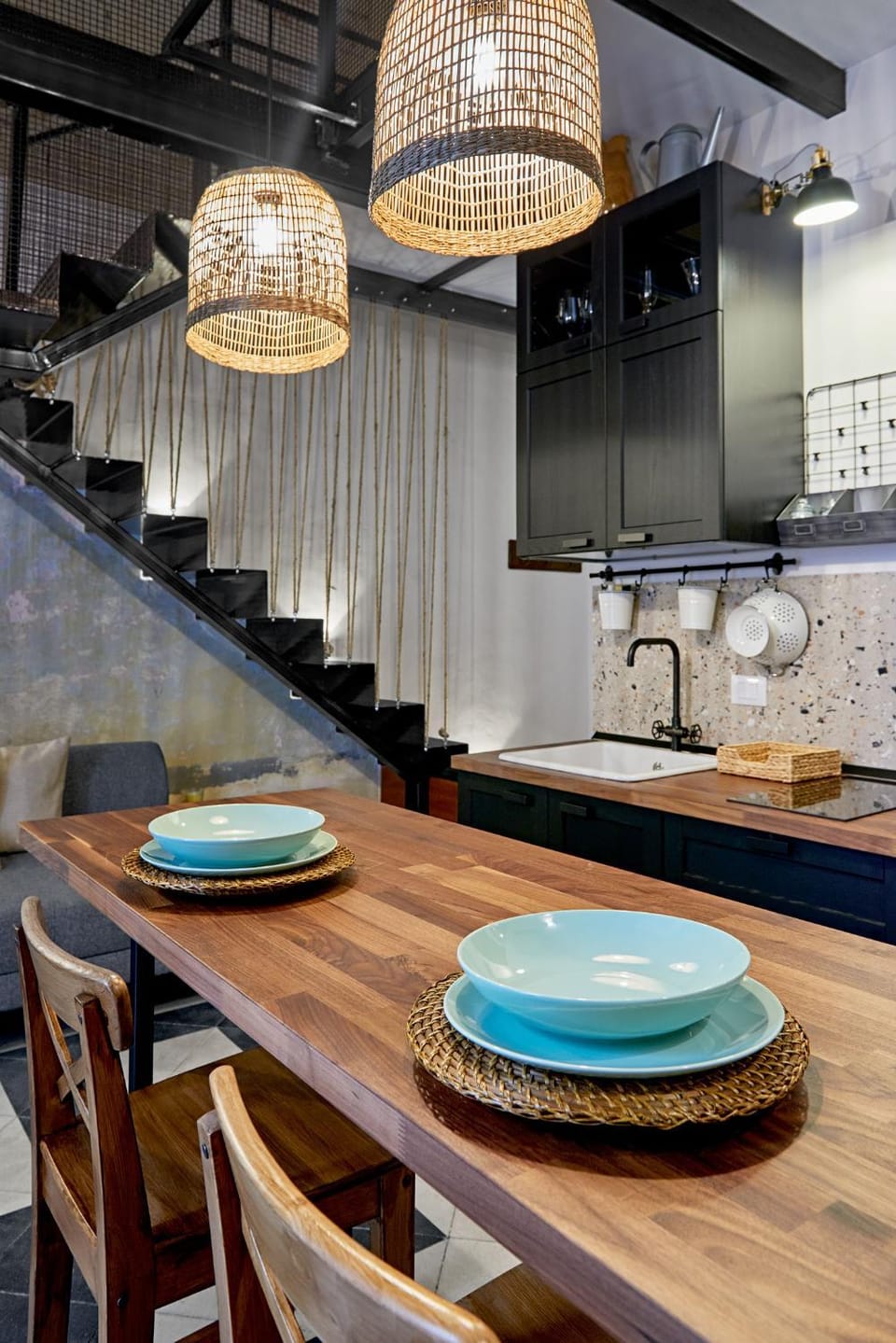 Kitchen or kitchenette, Dining area