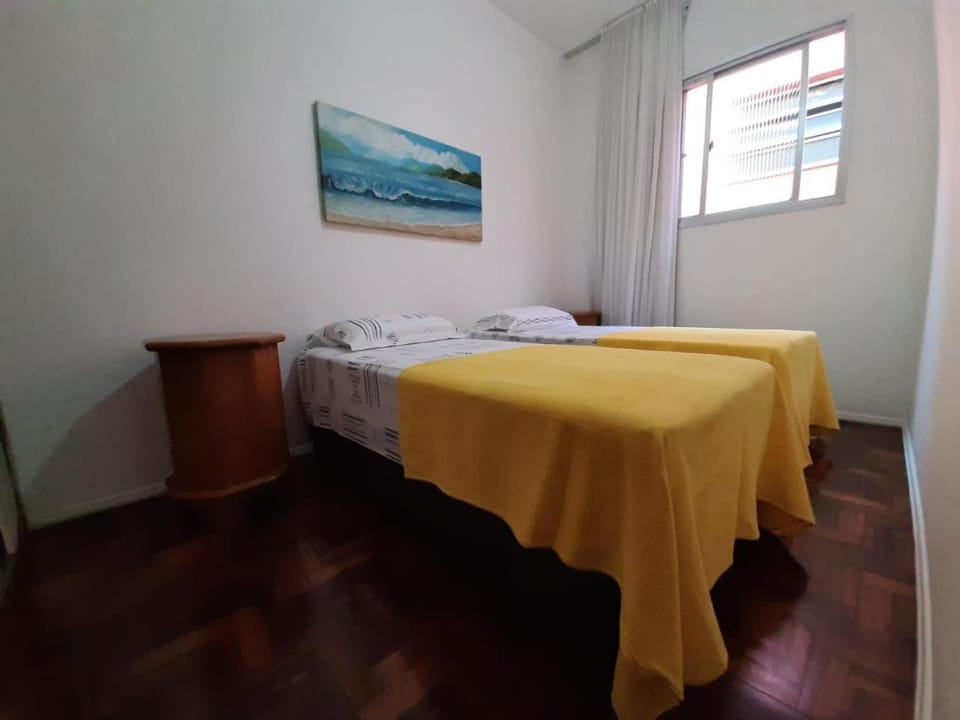 Yellow Hostel Praia da Costa Hostel in Vila Velha