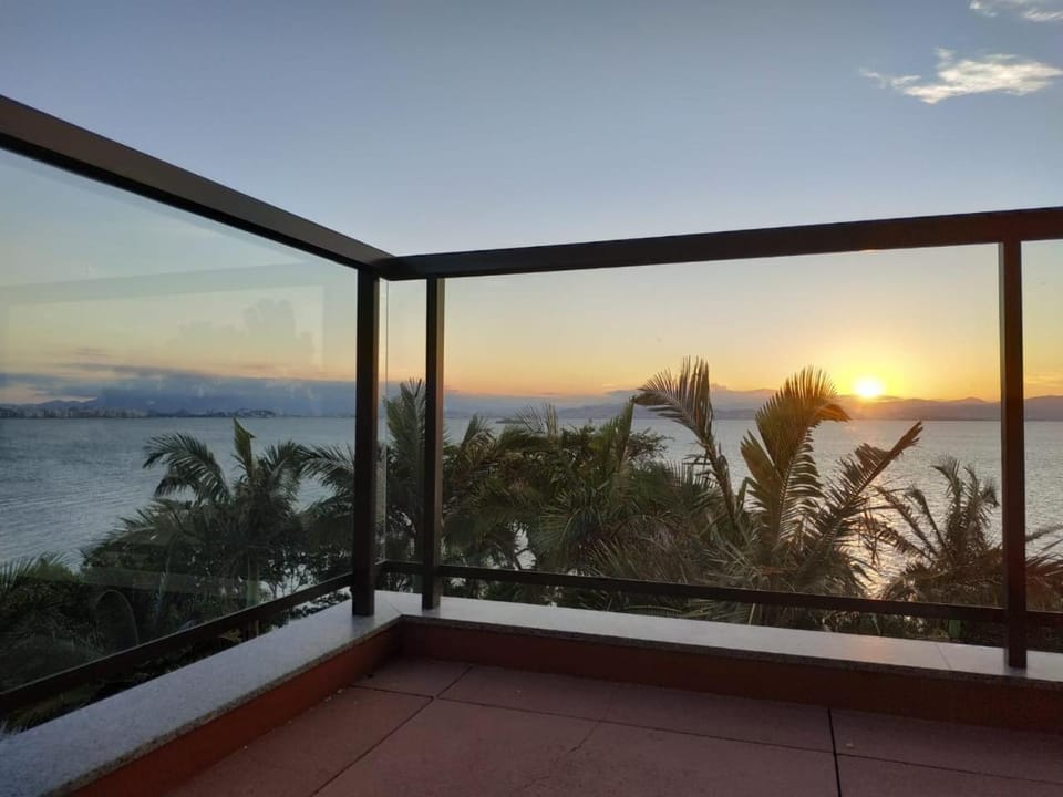 View (from property/room), River view, Sunrise