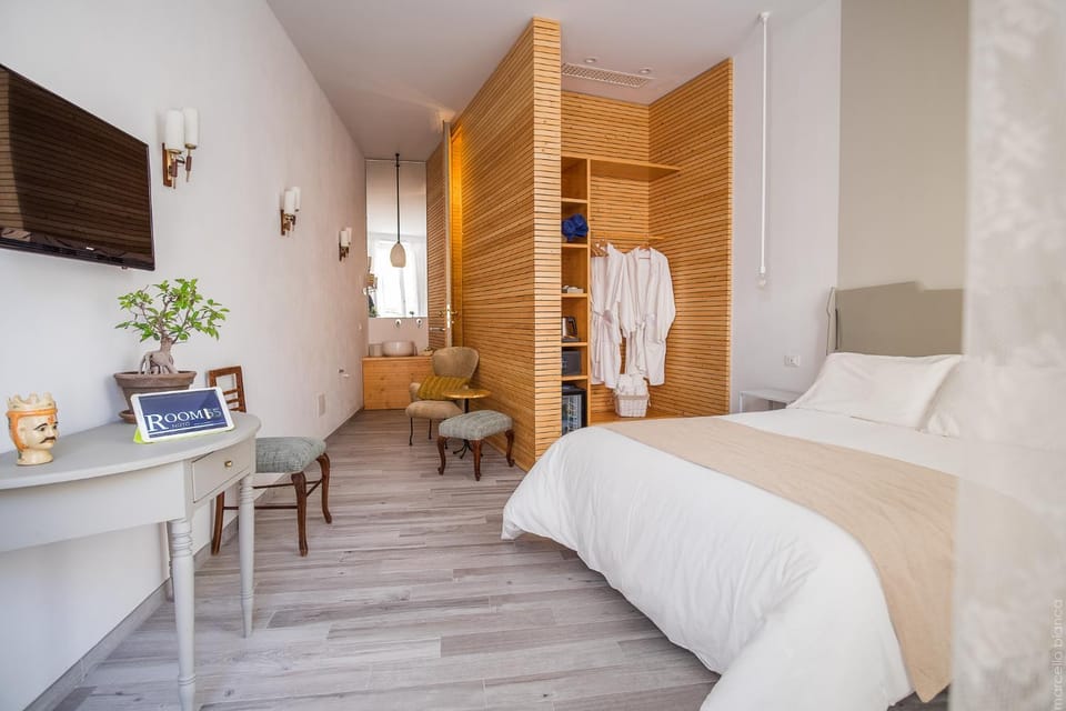 Bed, Bedroom, hair dresser, towels, air conditioner