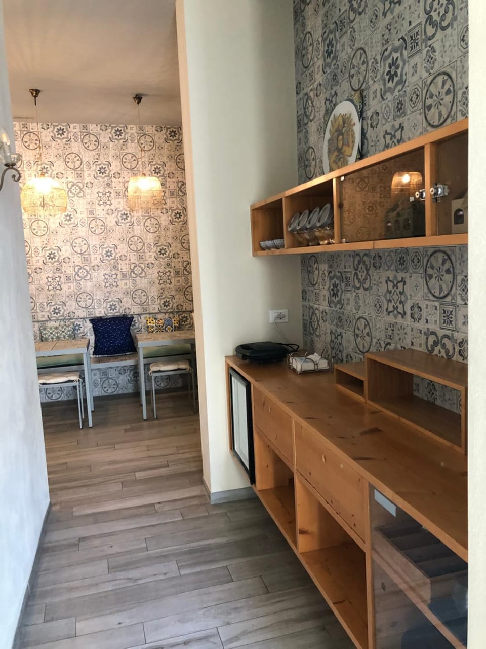 Coffee/tea facilities, Breakfast, Buffet breakfast, Italian breakfast, room service, toaster