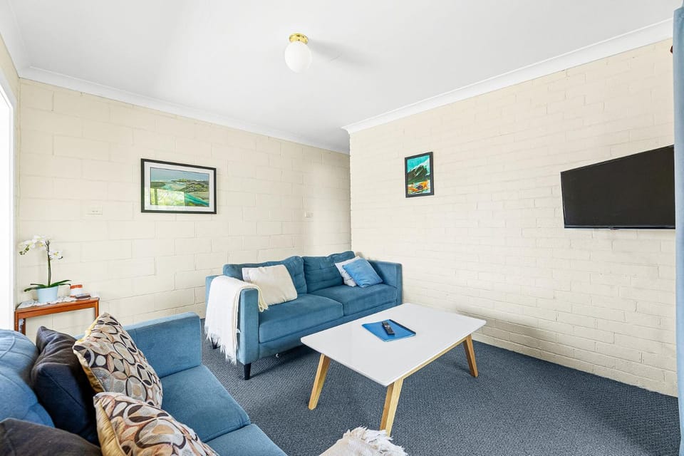 Apollo Unit 23 First Floor Apartment in Narooma