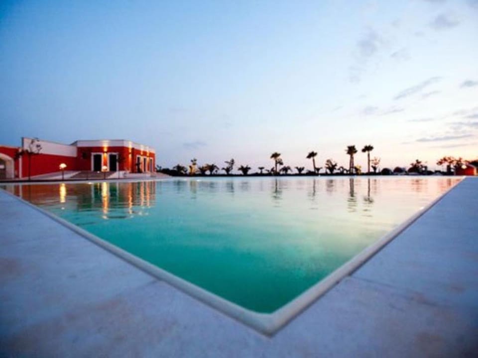 Swimming pool, Sunrise