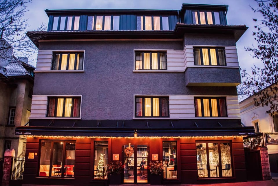 Property building, Facade/entrance