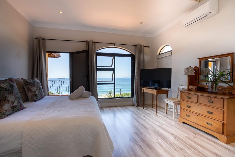 6 Bedroom Tuscan Styled Home in Umdloti Beach House in KwaZulu-Natal