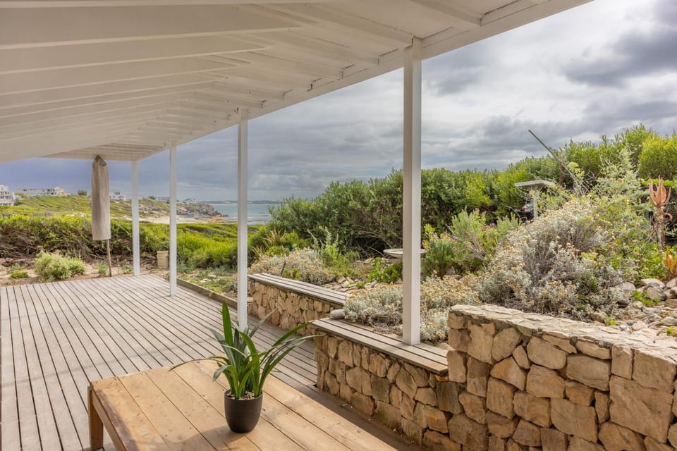 Natural landscape, View (from property/room), Balcony/Terrace, Garden view