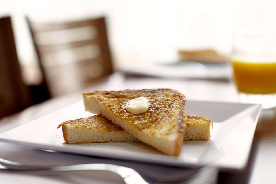 Restaurant/places to eat, Dining area, On site