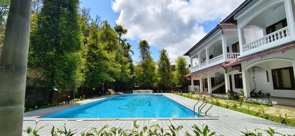 Property building, Pool view, Swimming pool