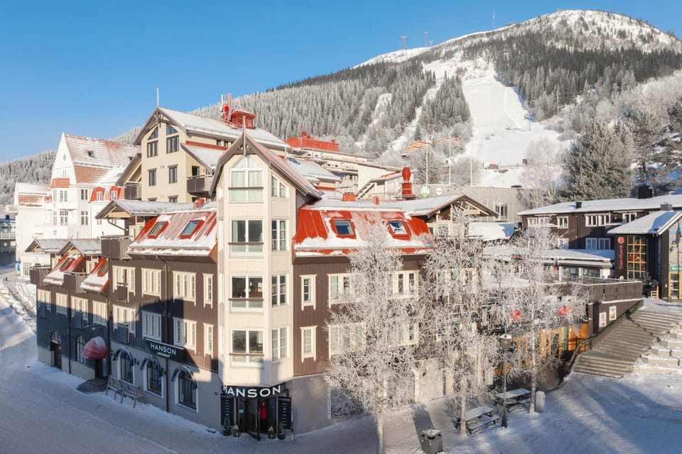 Property building, Winter, Mountain view