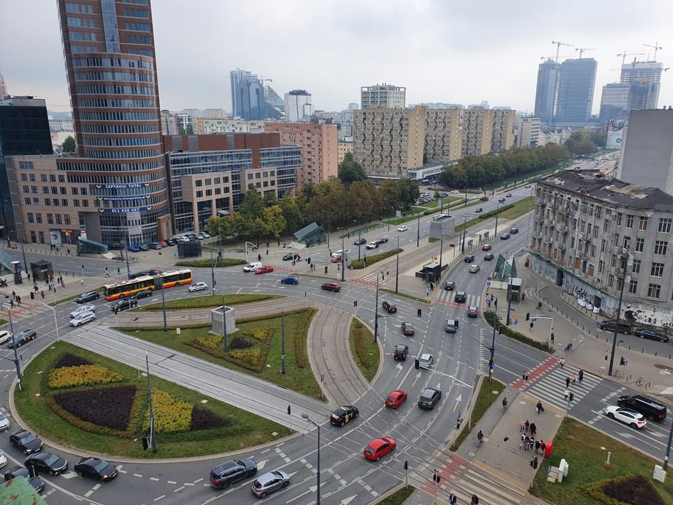 Property building, Neighbourhood, City view, Street view, Location
