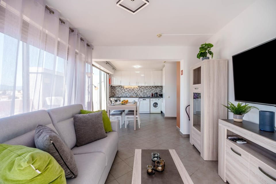Breathtaking Coral Ocean View Apartment at OA Apartment in Portimao
