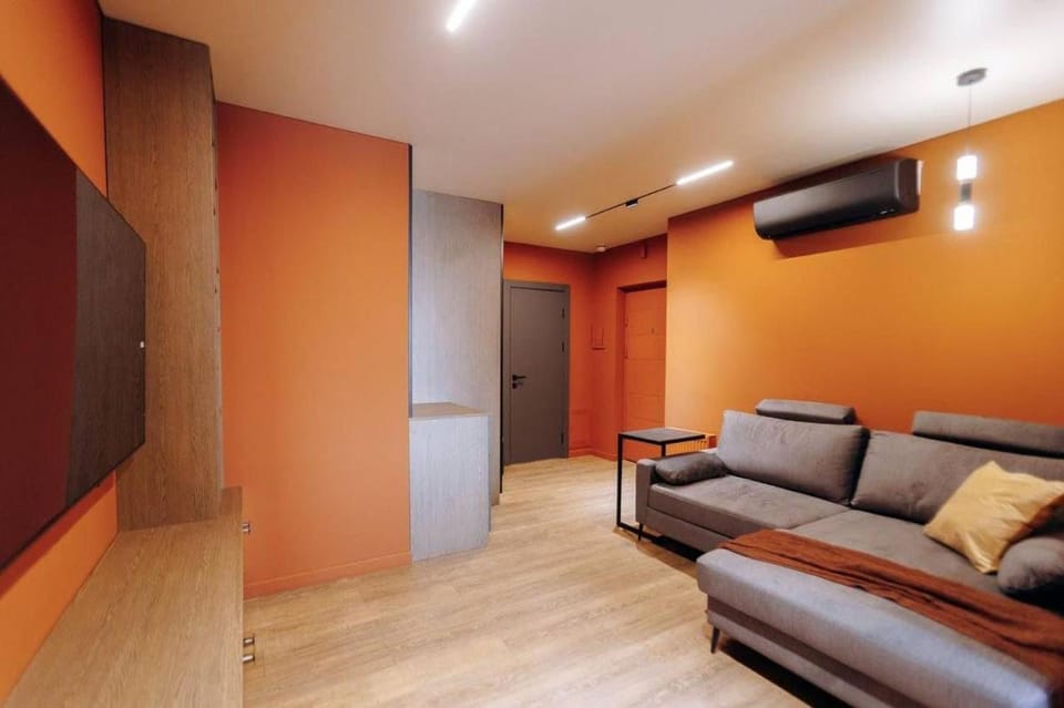 New 2-Bedrooms Design in front of Сircus Apartment in Chișinău