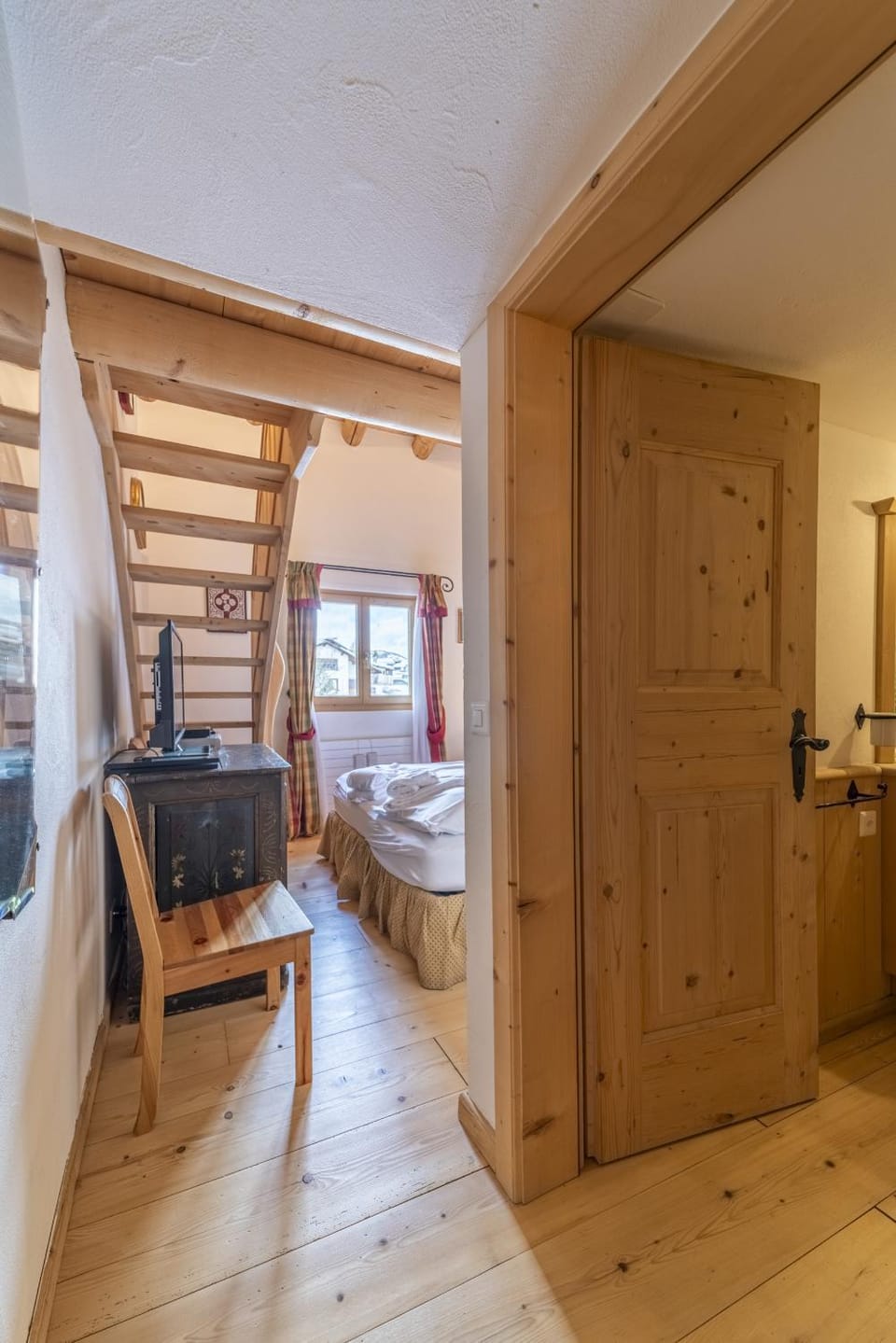 Chesa Champagna - Madulain Apartment in Canton of Grisons