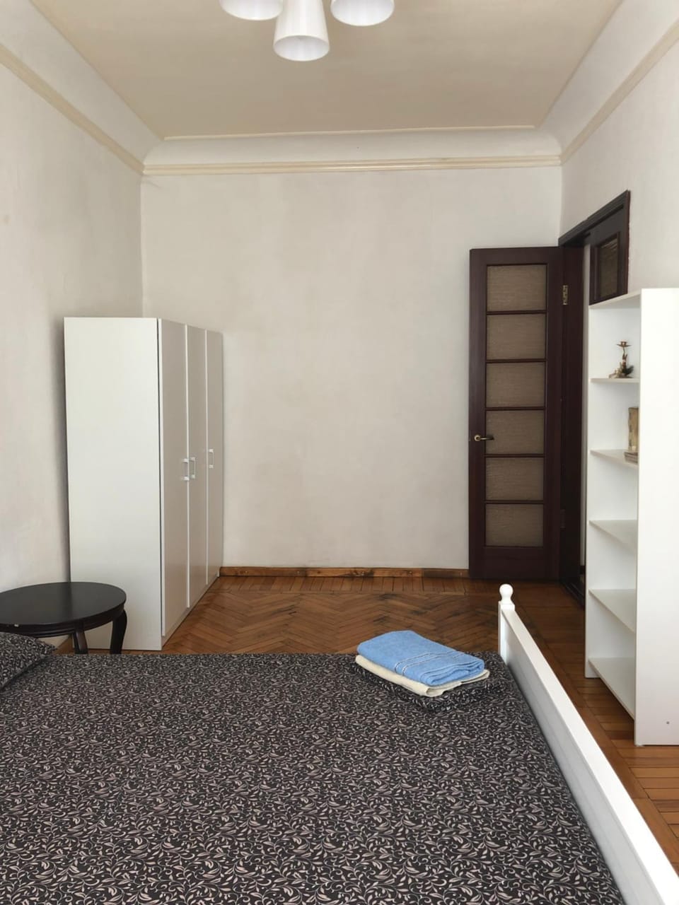 Просторные апартаменты в историческом центре Харькова Apartment in Kharkiv