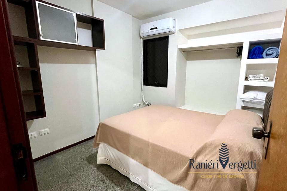 Bed, Bedroom, air conditioner