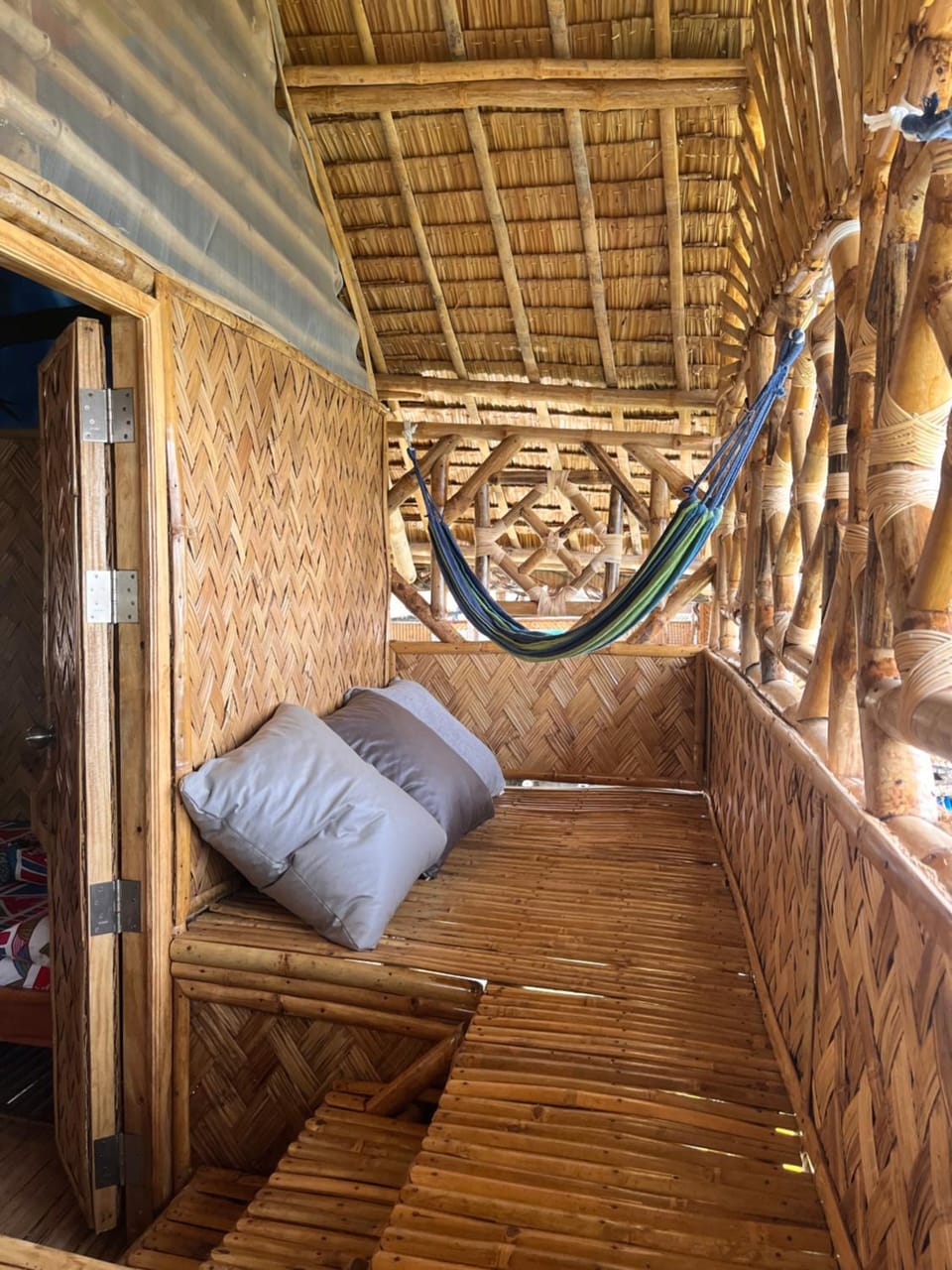 Bamboo Nest Beachfront Bed and Breakfast in Puerto Princesa