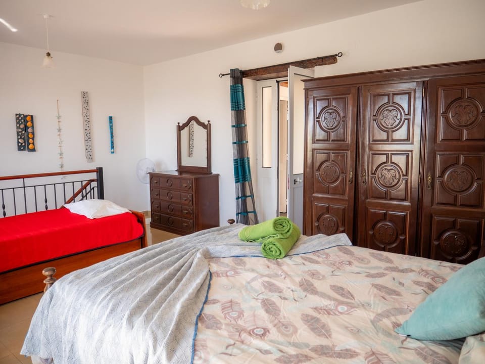 Bed, Bedroom, wardrobe