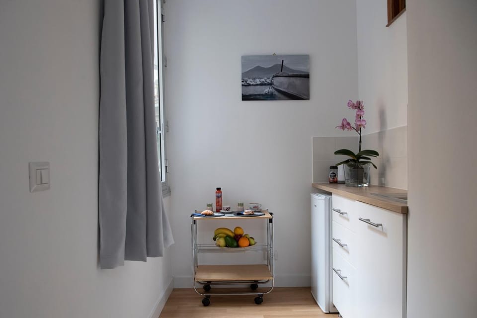 Coffee/tea facilities, Kitchen or kitchenette, Communal kitchen