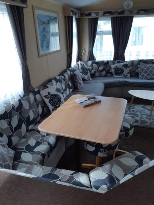 MV203 3 bedroom Deluxe caravan Apartment in Chapel Saint Leonards