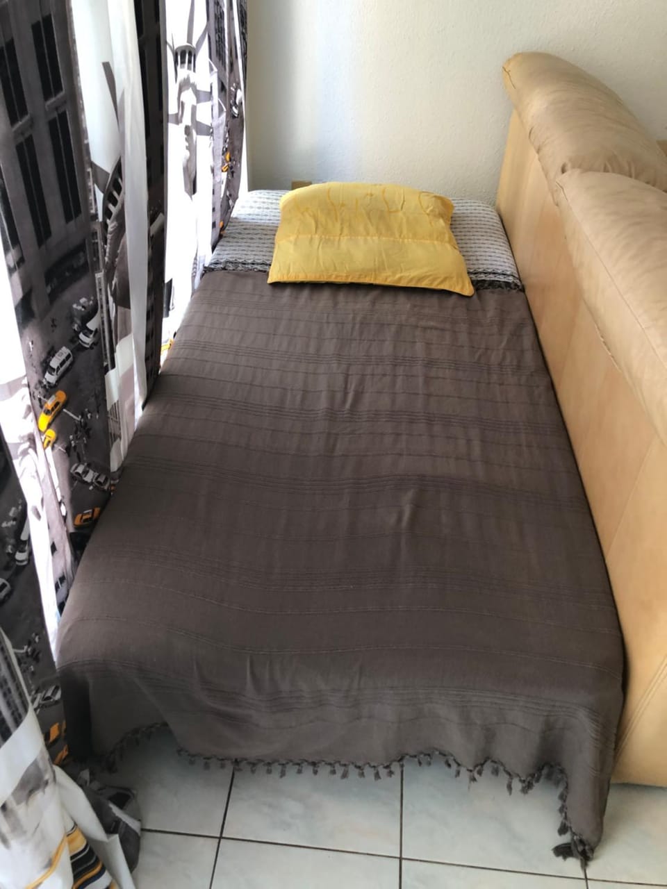 Bed, Living room, Seating area