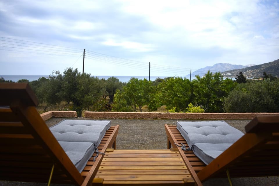 Punentes Beach House House in Crete