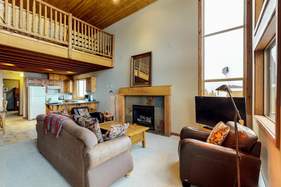 Arolla Chalet D Apartment in British Columbia