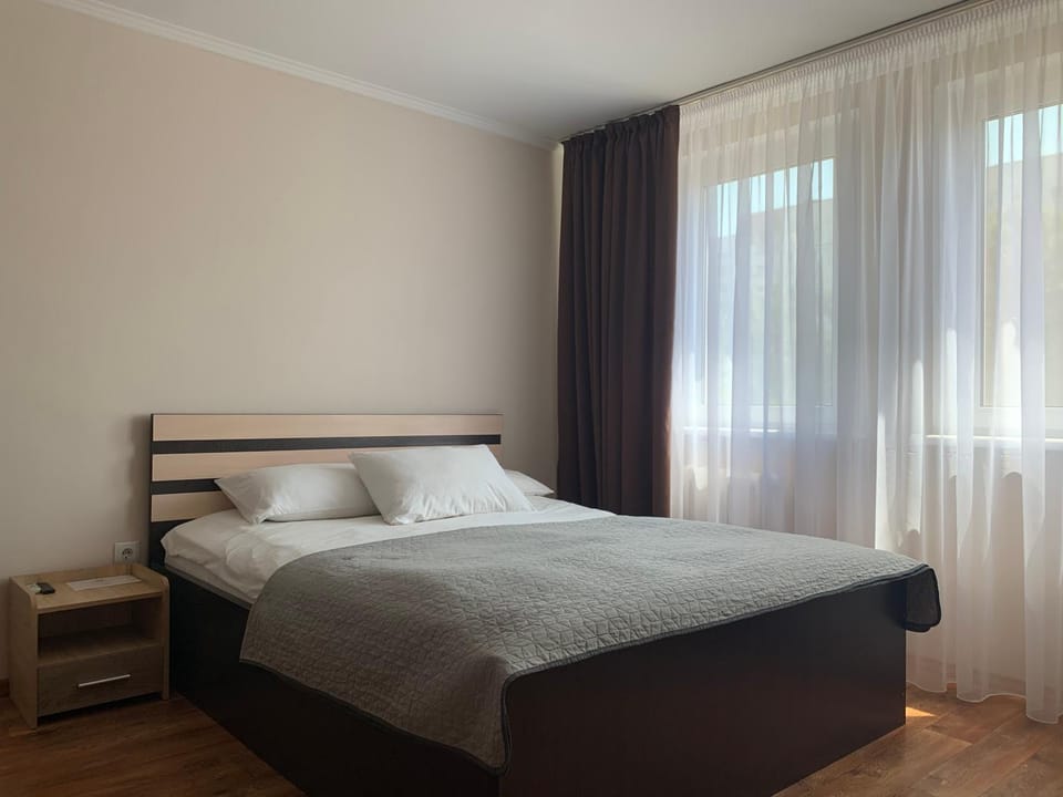 Апартаменты возле Днепра Apartment in Ukraine