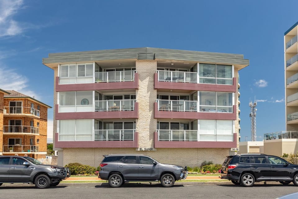 Property building, Beach, Street view