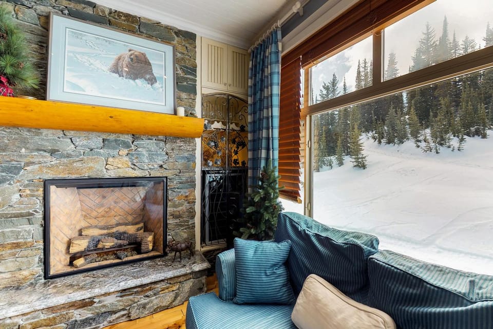 Aspens 4607 Apartment in British Columbia