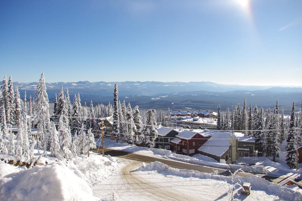 Tree Tops 15 House in British Columbia