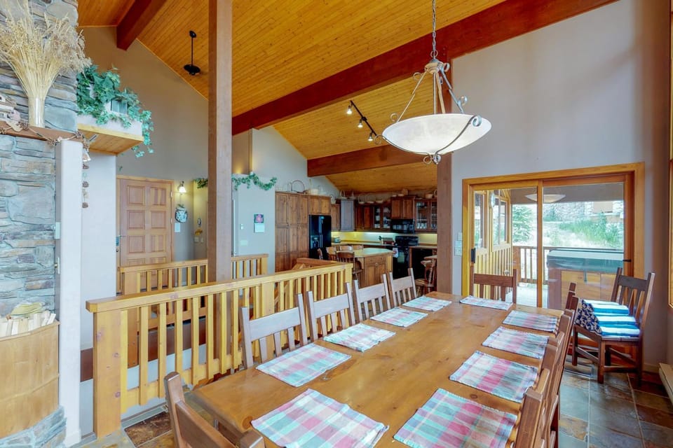 Crystal View Chalet in British Columbia