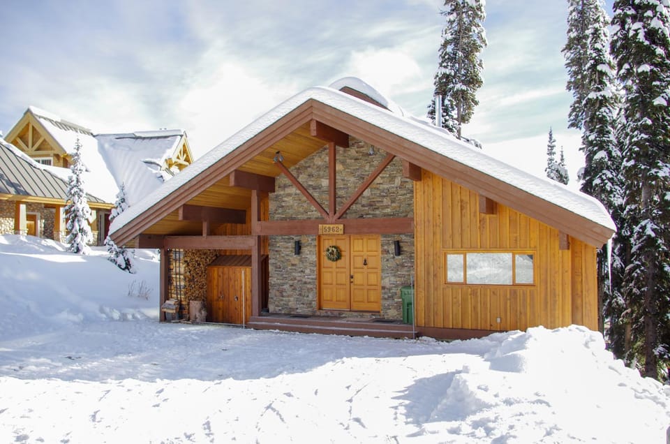 Crystal View Chalet in British Columbia