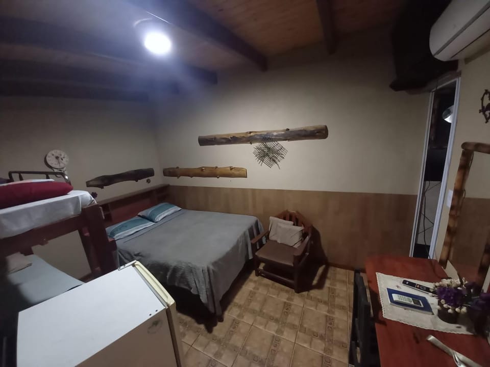 Bed, Bathroom, Photo of the whole room, Bedroom, bunk bed