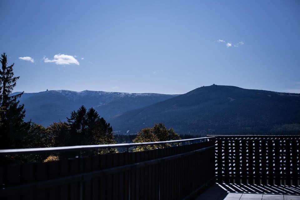 Day, Balcony/Terrace, Autumn, On site, Mountain view