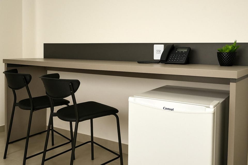 Suíte Privilegiada no Centro - Golden Dolphin Apartment in State of Goiás