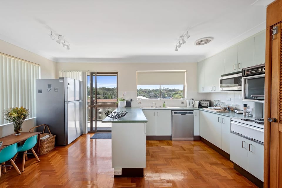 Fi's relaxing Beach House Apartment in Port Macquarie