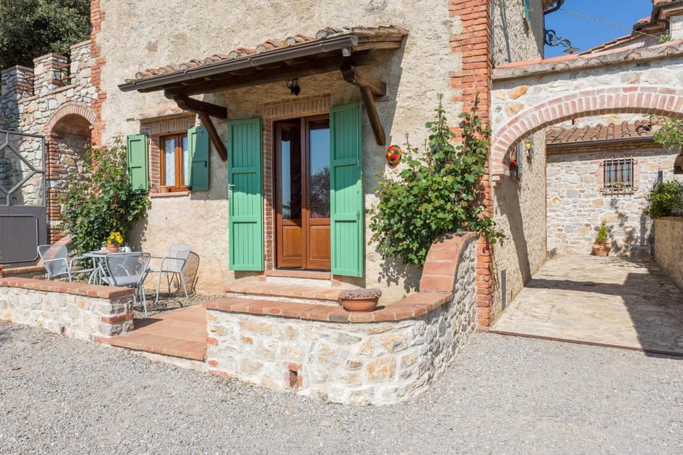 Agriturismo Borghetto Il Montino Farm Stay in Tuscany