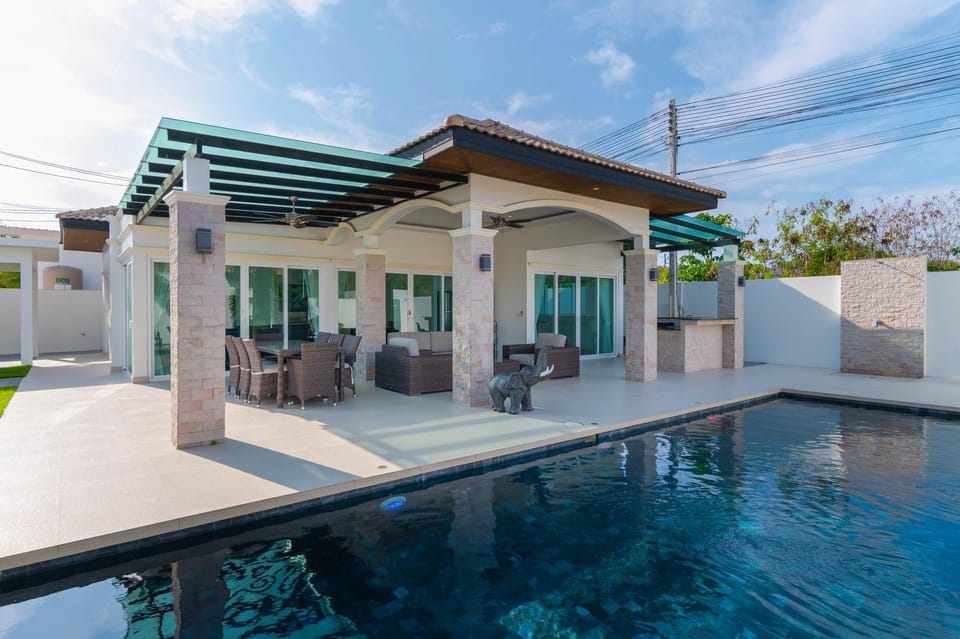 Property building, Balcony/Terrace