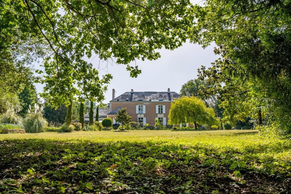 Property building, Spring, Day, Natural landscape, Garden, Garden, Garden view
