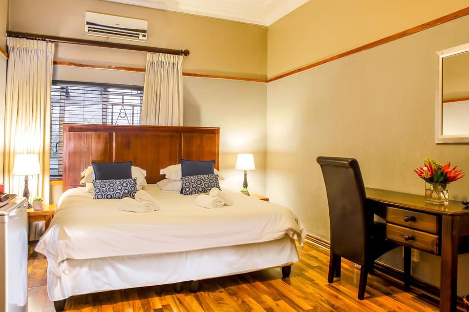 Bed, air conditioner