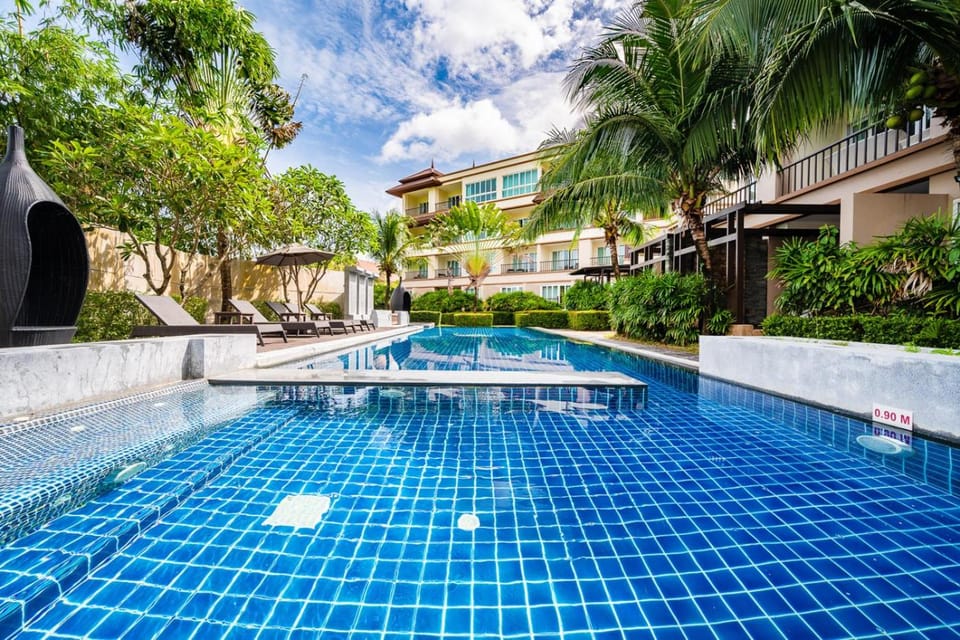 Property building, Swimming pool