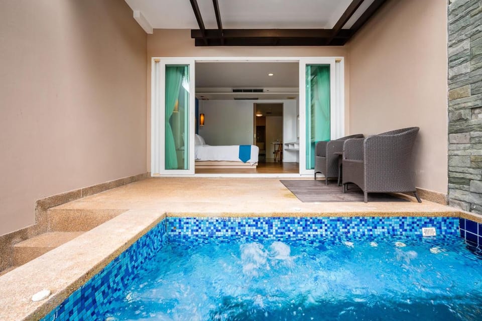 Balcony/Terrace, Swimming pool