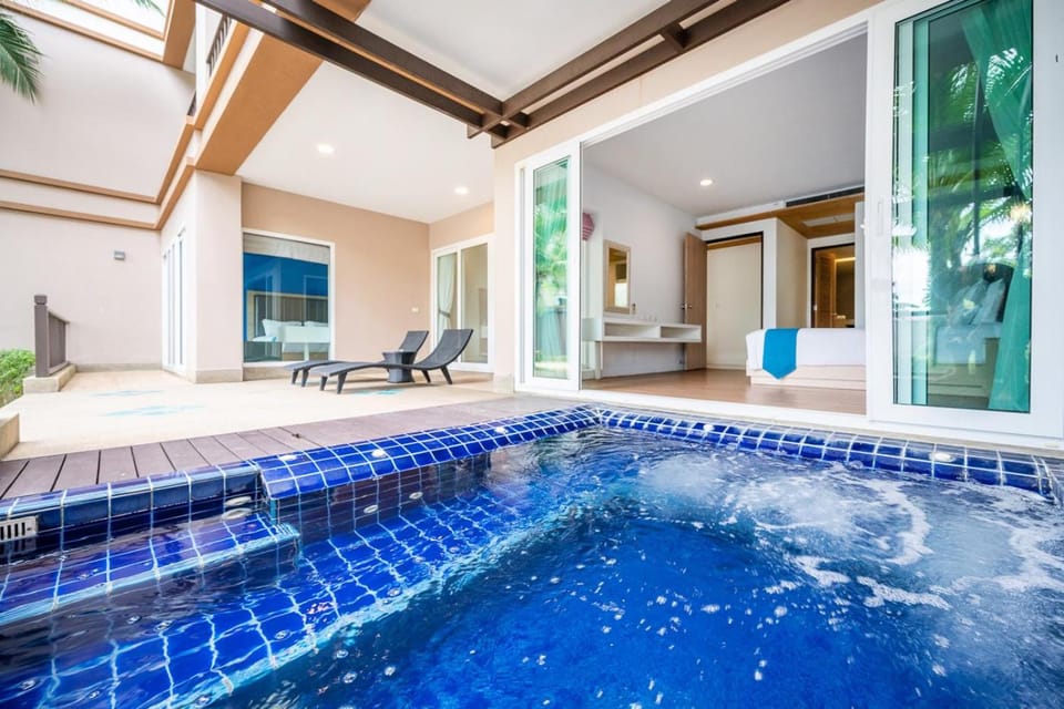 Bedroom, Swimming pool